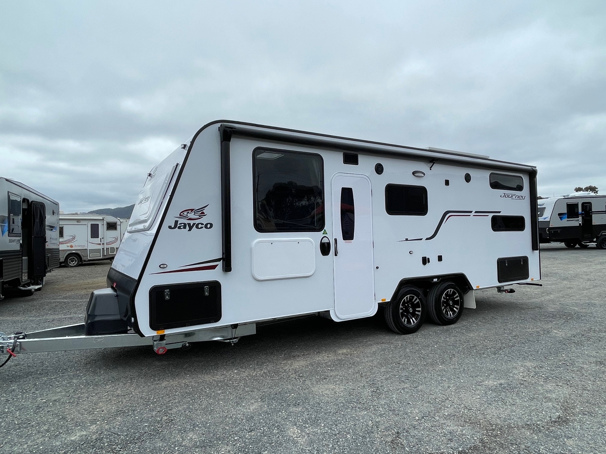 jayco journey caravan 22.68 1 triple bunk