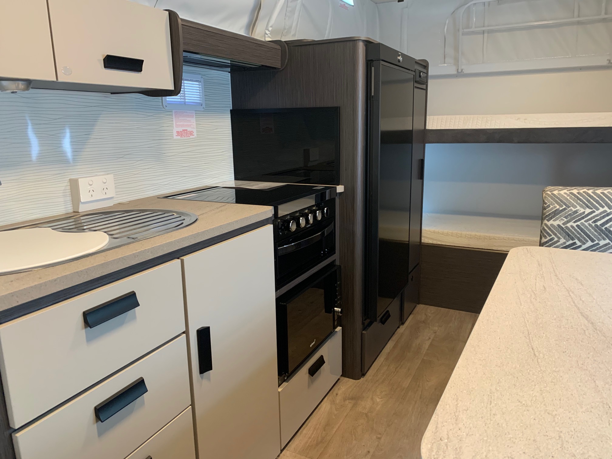 jayco journey 15.48 6 bed size